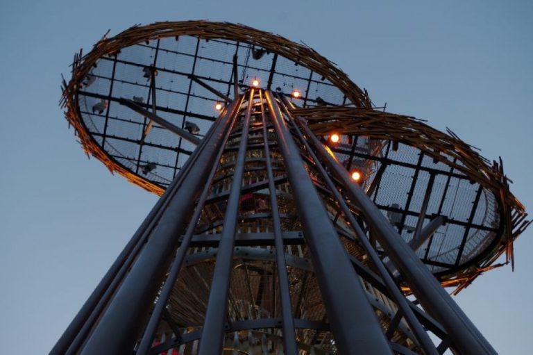 "Pesapuu" vaatetorn Ööbikuorus