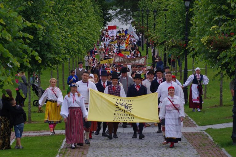 võru pärimustantsu festival